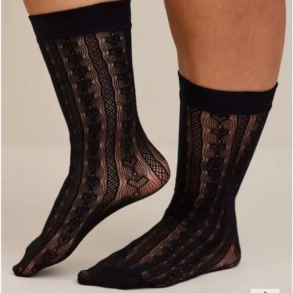 NWT Torrid mesh socks size 7-9 - Picture 1 of 2